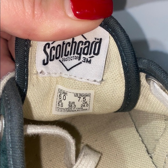 Vans!!! - Picture 4 of 8